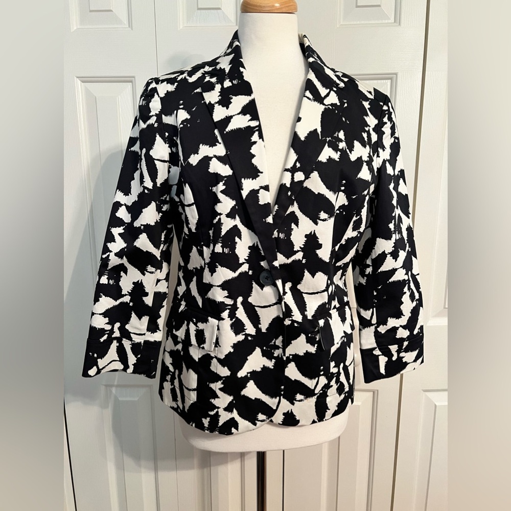 Coldwater Creek Black & White Blazer Sz. 10